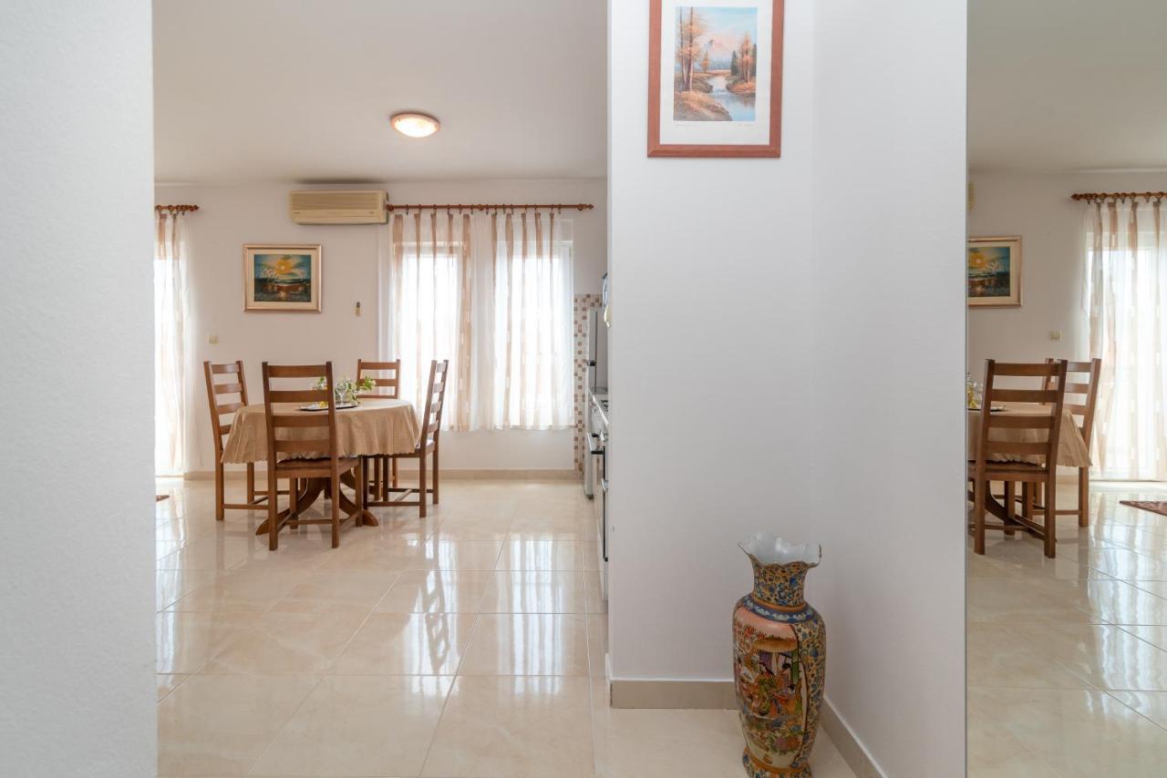 דירות טרוגיר Apartman Dildo מראה חיצוני תמונה