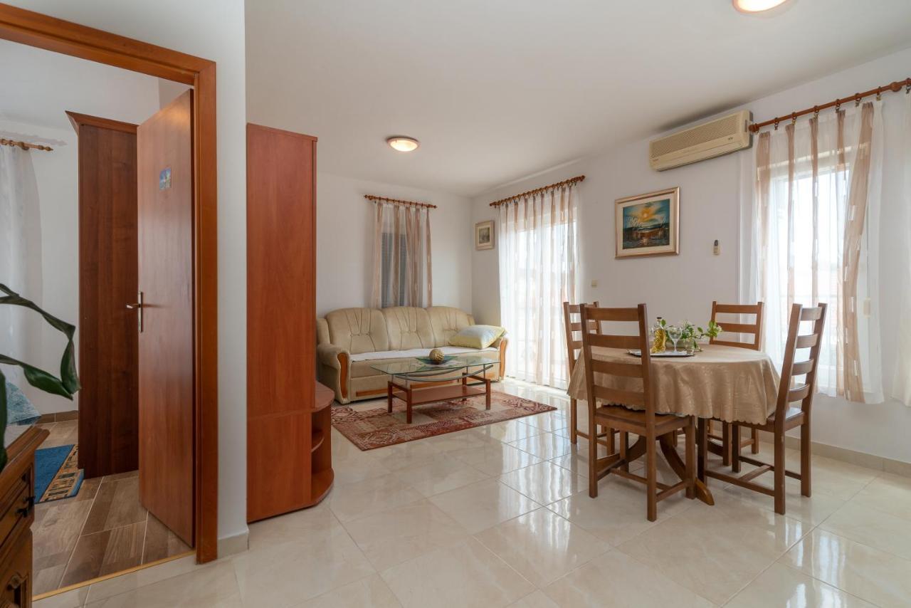 דירות טרוגיר Apartman Dildo מראה חיצוני תמונה